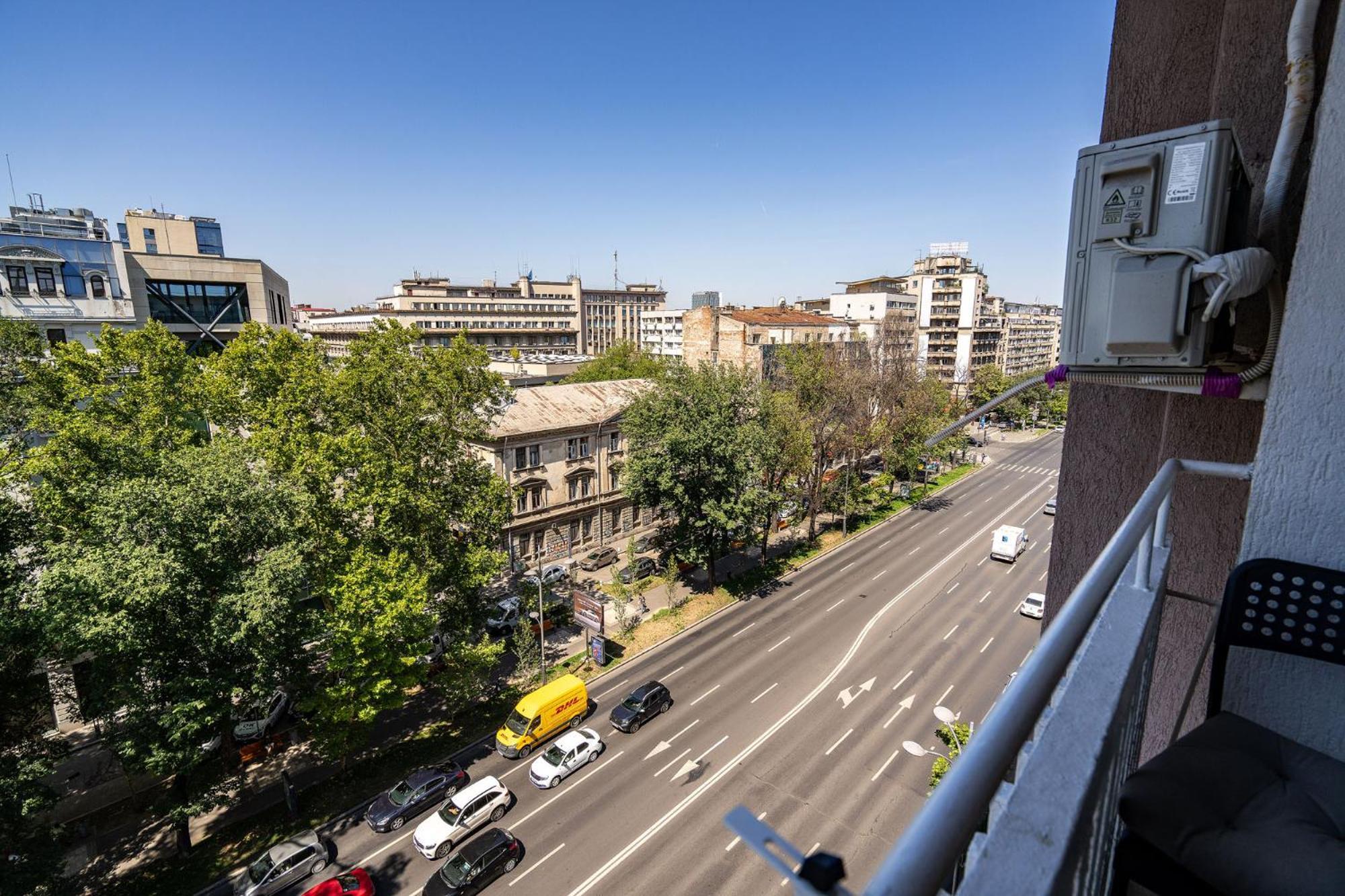Romana Vibe Elegance In The Heart Of The City Bucarest Esterno foto
